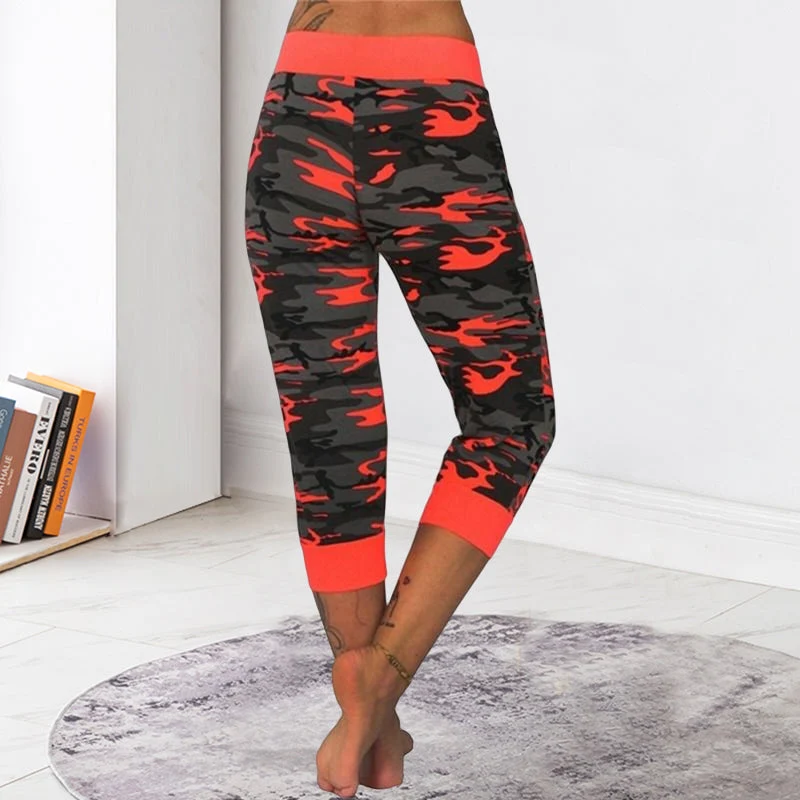 Camo Print Drawstring Capris Pants - Image 2