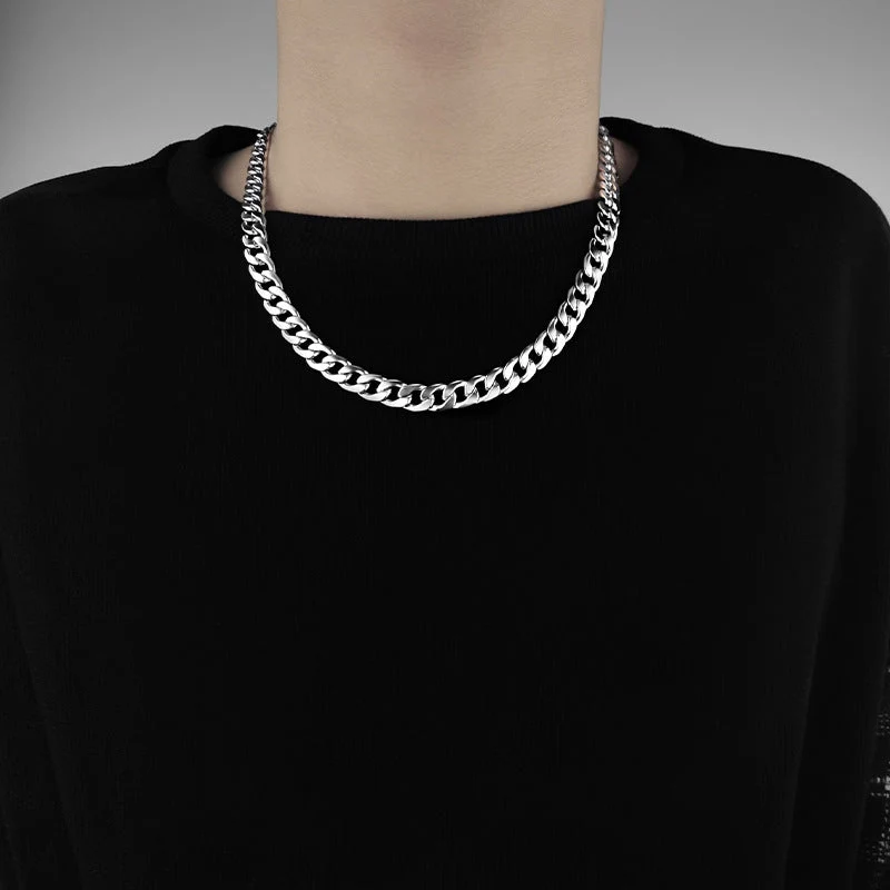 Cuban Link Chain Necklace - Image 9