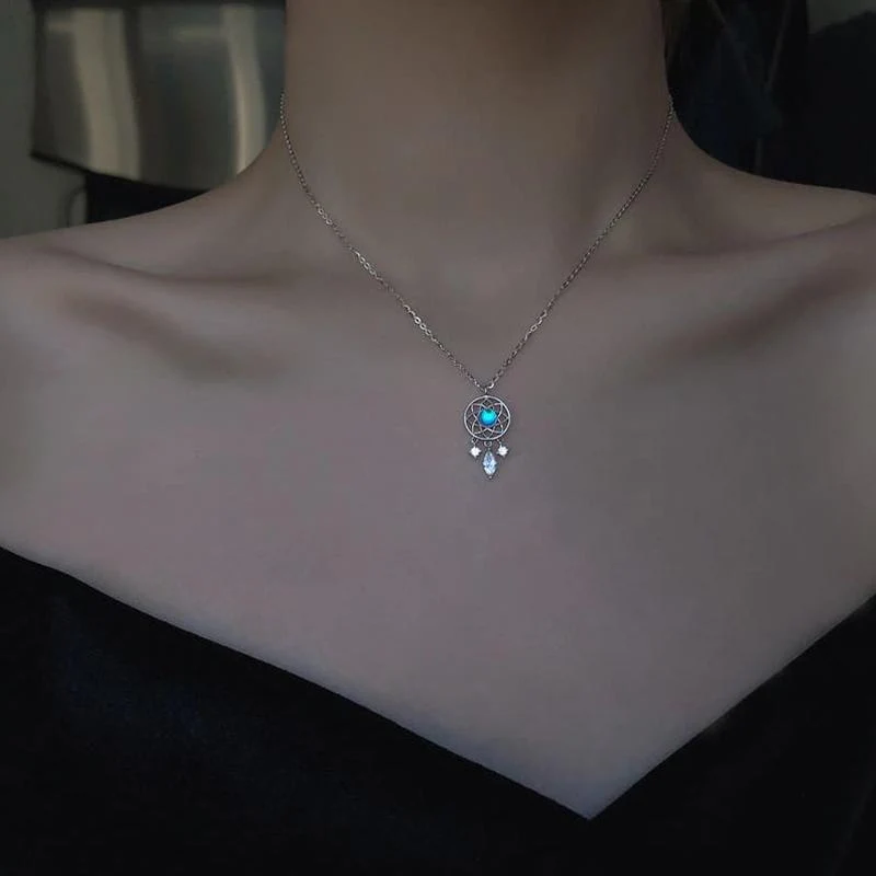 Moonlight Dreamcatcher Necklace Collarbone necklace - Image 5