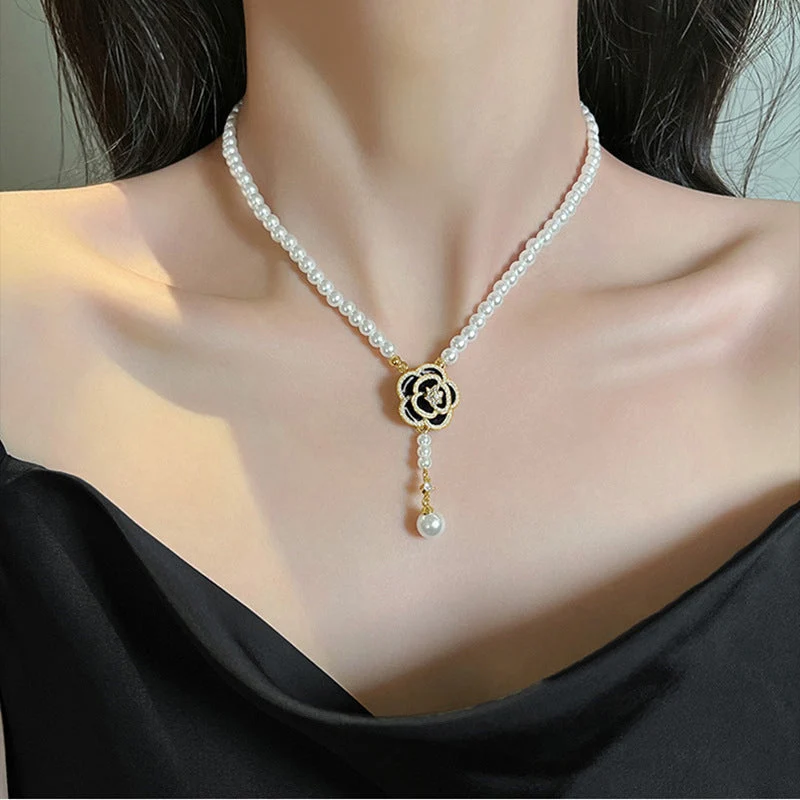 Elegant Pearl Camellia Necklace - Image 5