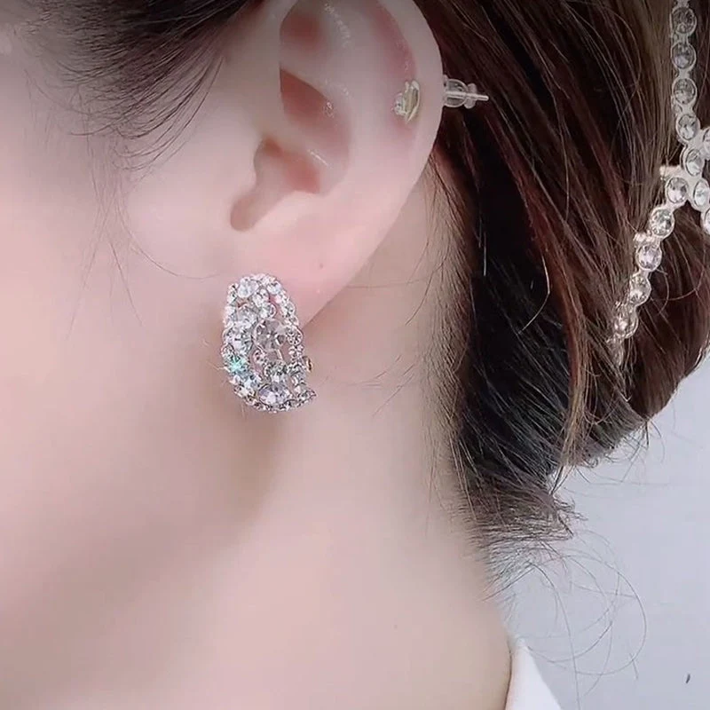 Full Flash Hollow Stud Earrings - Image 4