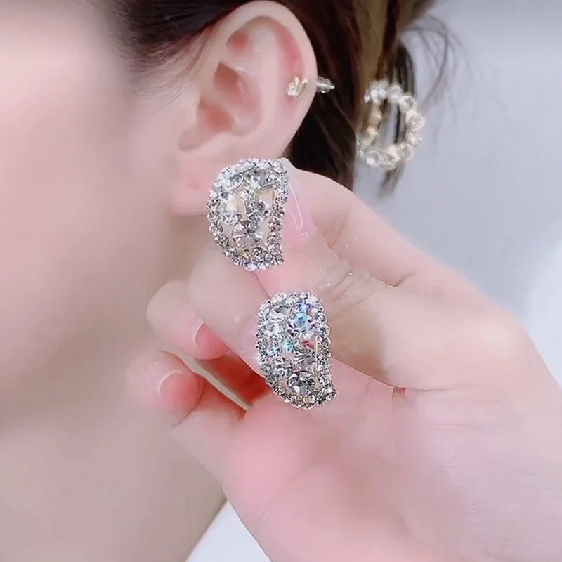 Full Flash Hollow Stud Earrings - Image 5