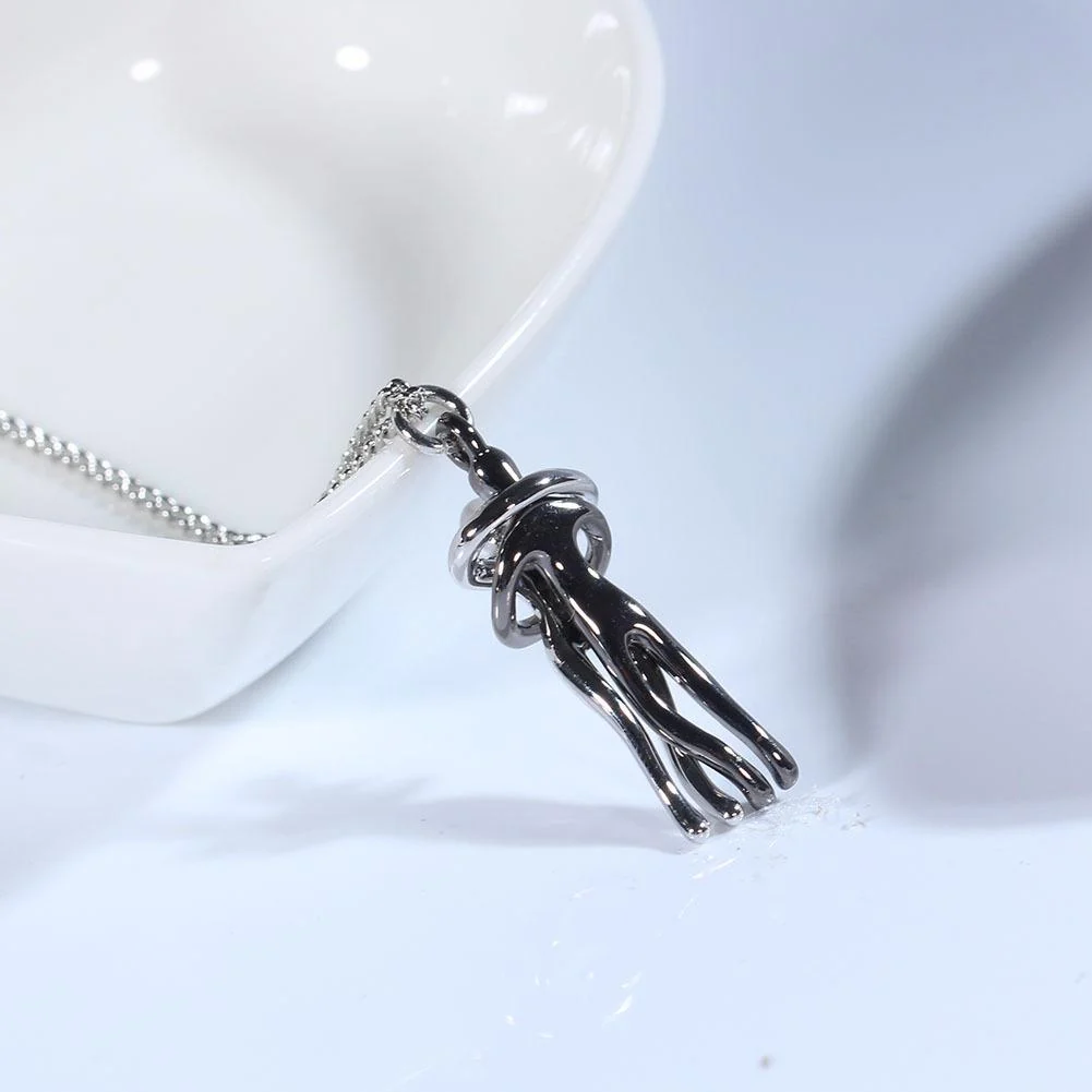Love Style Hug Necklace - Image 7