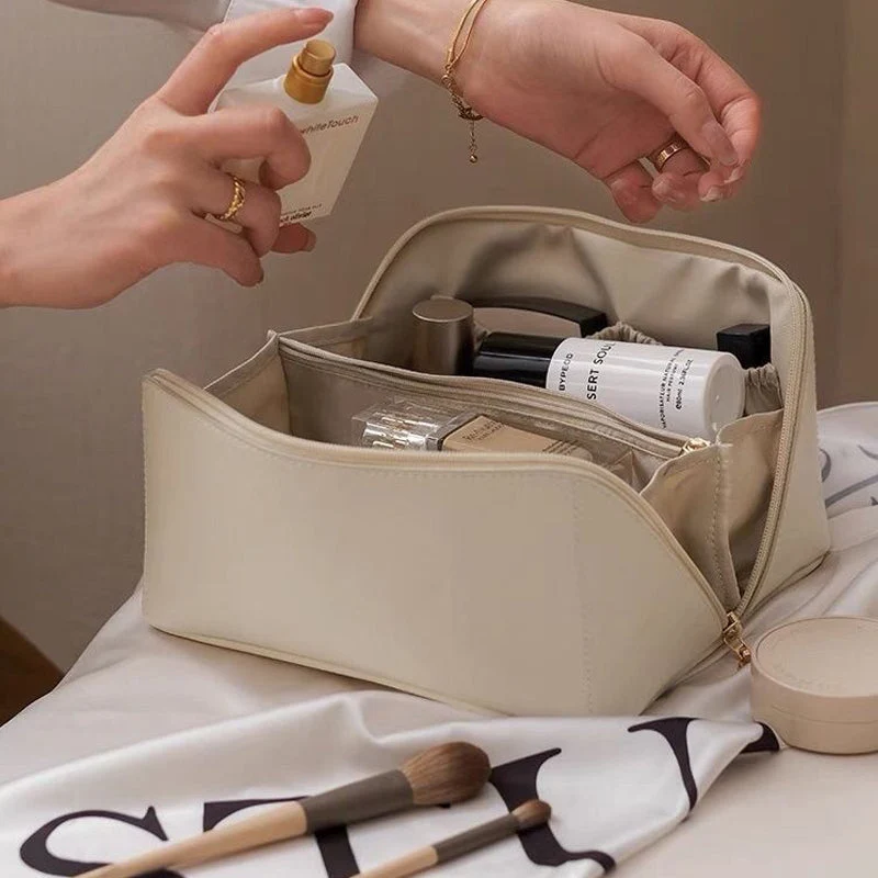 PU Portable Travel Cosmetic Storage Bag - Image 3