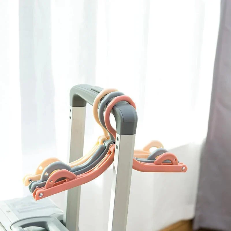 Retractable Portable Travel Hangers - Image 11