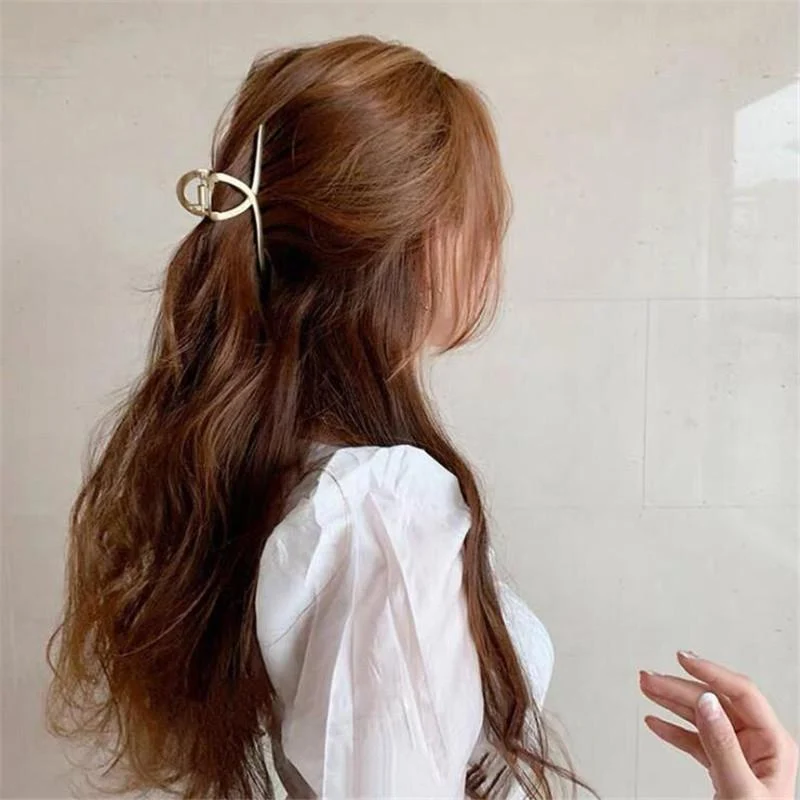 Simple Headdress Metal Hairpin - Image 2