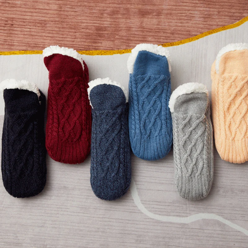 V-mouth Fluffy Slipper Socks - Image 3