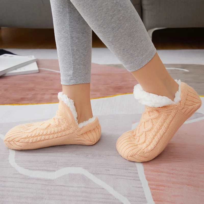 V-mouth Fluffy Slipper Socks - Image 4